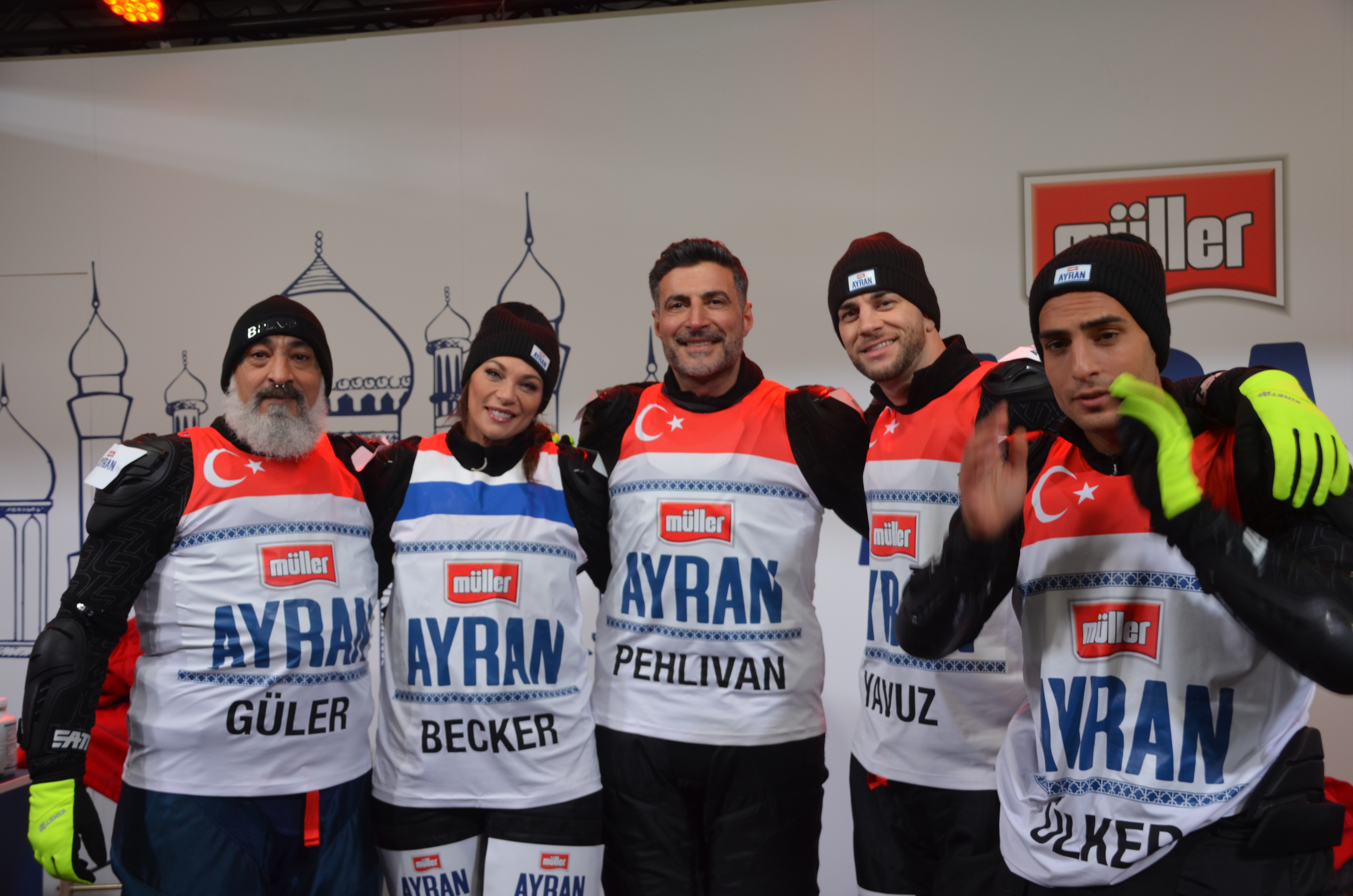 Senay Güler,Lilly Becker,Sükrü Pehlivan,Serkan Yavuz,Timur Ülker